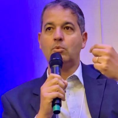 Rgueudeville's profile picture. Especialista em Finanças Corporativas e Reestruturação de Empresas | Conselheiro Consultivo | Sócio na Solve - Inteligência em Negócios e no Futebol S/A