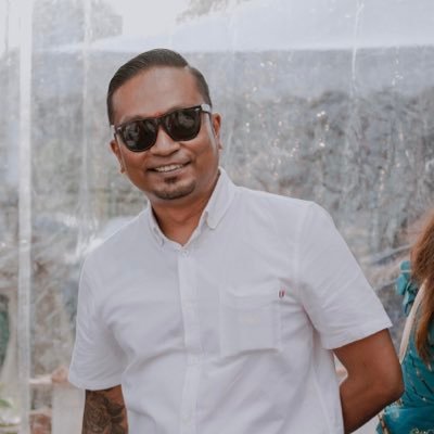 theskar07's profile picture. Dreamer at night. High flyer during day.