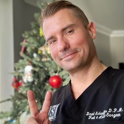 DonaldA6652's profile picture. I AM  ABSOLUTELY COMMITTED TO HUMANITY!