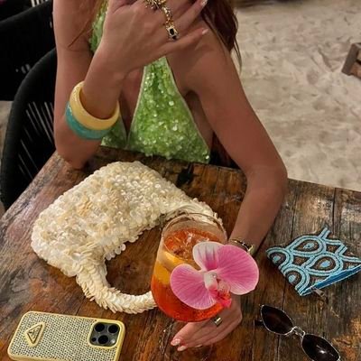 momoing22's profile picture. 