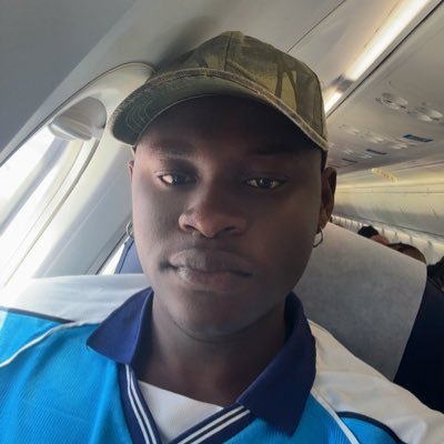 Efe_not_David's profile picture. Shoot for the moon. Even if you miss, you will land among the stars! Fan of the greatest sports institution to ever exist @FCBarcelona💙❤️