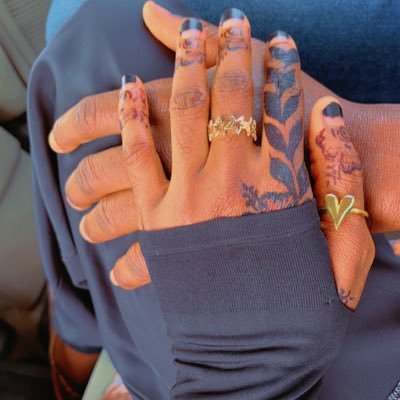 KissHenna's profile picture. Married💍|| Bili boo, omo oni laali😍🥰|| A crocheter 🧶 || Red❤️|| June baby🤭|| Henna artist in Abuja|| Doing umrah and hajj together is the dream🤲🤲