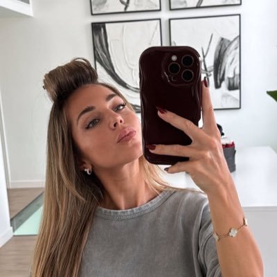 Evanlinda193160's profile picture. I’m a honest and caring person am a billionaire an angel I help everyone in any kind of situations 💖💖❤