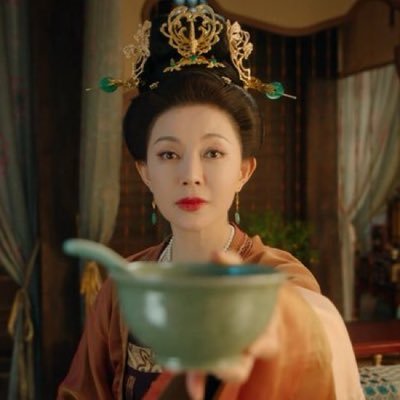 tlqkfalexia's profile picture. 대학생.