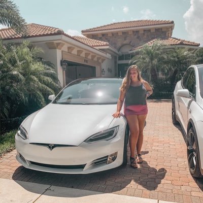 Sarasampaio26's profile picture. 