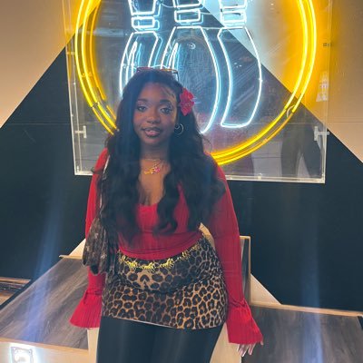 Nens_baby's profile picture. MD⚕️• Aspiring Obgyn🩺• FEMINIST• Yt:NensBaby💘• Ajbt soft life babe🧈🧚🏽‍♀️✨• Barbie🩷• Army💜