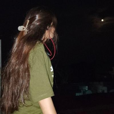 Preeti_sahu_'s profile picture. 🥰🥰🥰🍀दिल अंदर दीदार दर्शन  , 

        बाहर अंत न जाइये! 

....... ✍🏻काया माया कहाँ बपुरी  , 
       
               तन मन शीश चढाइये!! 🍀🍀🍀🙏🏻 🤗🤗🤗🤗
