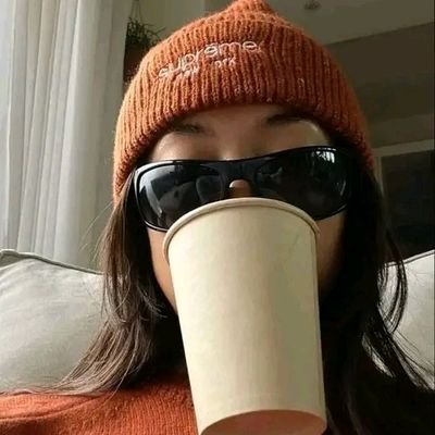 iprecsdiaries's profile picture. model
  multi talented queen
        sky girl iprecs💜🦋💜
 my tweets don't define me💜🤏