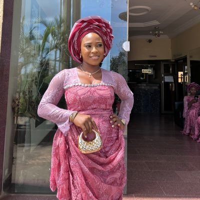 OgunyandaP44156's profile picture. 📍 Trained Baker 📍#Chef 👩‍🍳  📍#entrepreneur  📍Cakes for all occasions  📍Food tray 📍Pastries 📍Small chops