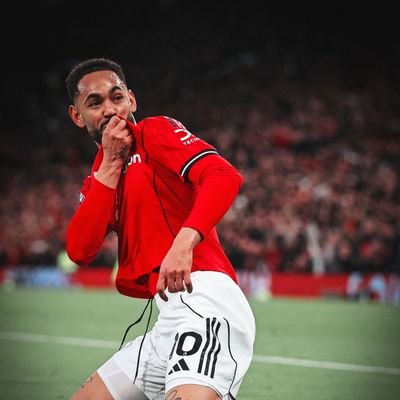 CunhaStrike10's profile picture. Manchester United 
@ManUtd