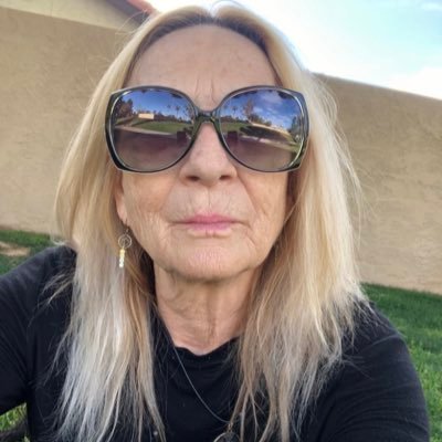 Smokimom's profile picture. IF YOU ALWAYS TELL THE TRUTH, YOU NEVER HAVE TO REMEMBER ANYTHING! Mark Twain Daughter of The American Revolution, Daughter of WWII Navy & MARINE love Smoki/dog