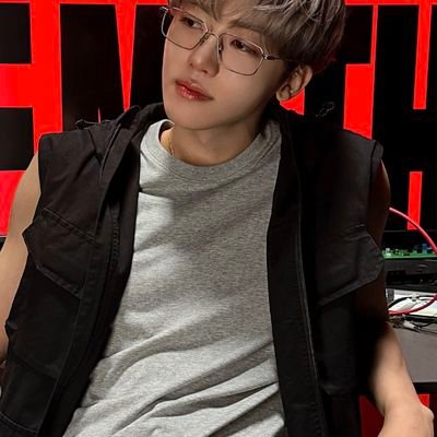 pandanxm's profile picture. Struggle panda