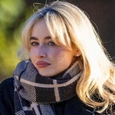 romaniaso's profile picture. 