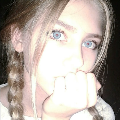 xayay999's profile picture. 