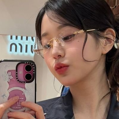 yvescultures's profile picture. find me on honeymoon avenue or remember March 16 and October 16, 2024 ··· (September 28, 2025)!