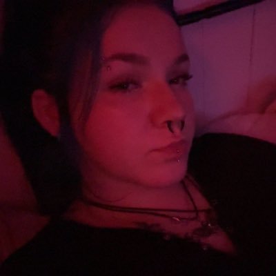 pr3ttytired's profile picture. make sure u kiss ur knuckles before you punch me in the face. https://t.co/eckzQ6zmQi