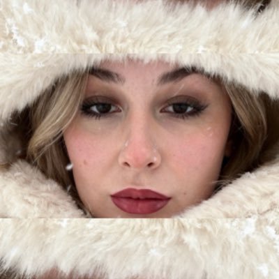 ayytok's profile picture. gunduz gurultusu askin avuntusu bu kimin sikintisi benim mi butun kurdugum hayaller