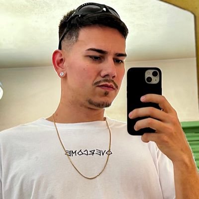 viniciusgomes__'s profile picture. meu pique é esse