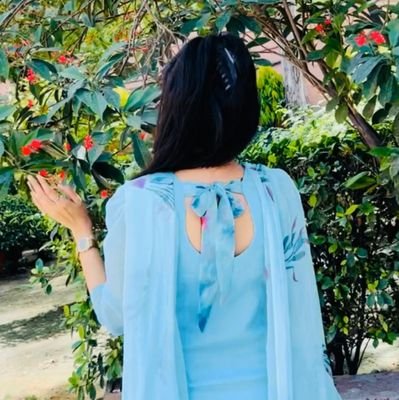 Anamhuyrr's profile picture. Inner beauty is more important than outer beauty ☺❤️‍🩹
No DM 😭