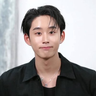 ifighto_'s profile picture. 𓇢𓆸 lifestyle. 🫧fashion. ᯓ𓇼 CNX ig : ifighto._ #ifighto_ 💛EXO-L #BAEKHYUN 04 #ROSÉ #EST_RVP #HONGSHI ✨ #WilliamEst 🎸🦈 LYKN เหมี๊ยวฮง 🐺₊˚⊹♡