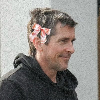 rtrnvdtps's profile picture. silver fox christian bale enthusiast #baletwt