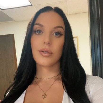 AnnaSander17308's profile picture. I thank God for everything. and I'm single looking for true love ♥️♥️