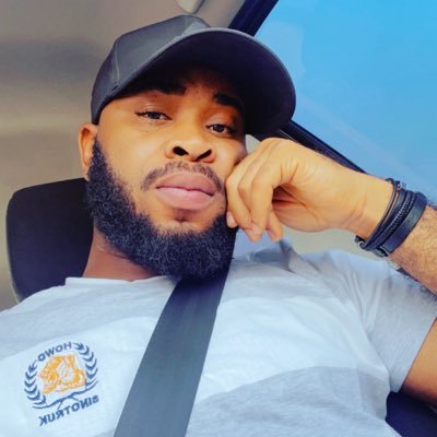 legitPaschal's profile picture. Relatable tweets only — no gossip, no wahala . “Unbothered. Unserious. (except when NEPA takes light).”