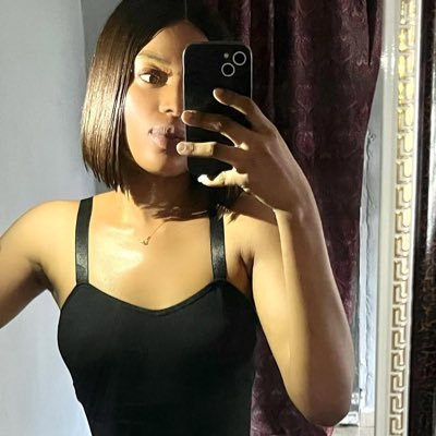 girlwithplansss's profile picture. sweet , soft woman , I think of business ideas out of thin air , I script plays , films , ads , music videos .. dm for business consultations