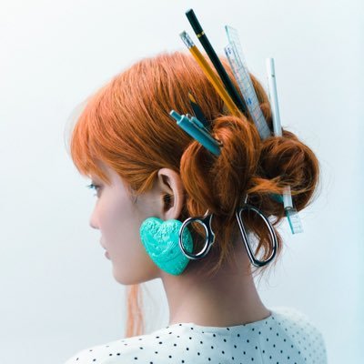 cruelscenery's profile picture. gaslight gatekeep girl front ; also @aboutscenery