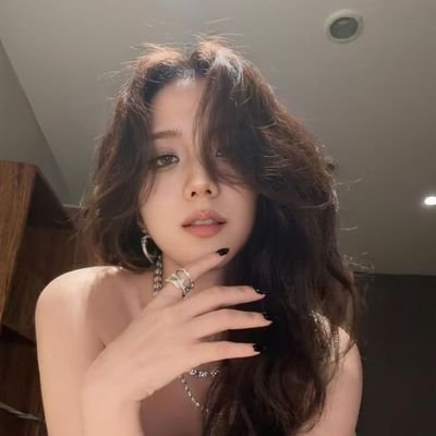 bellucciyy's profile picture. poétiquement mort