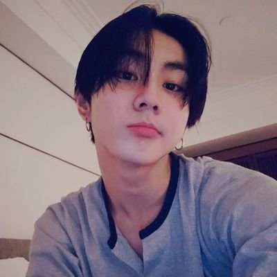 wonlywonder's profile picture. 