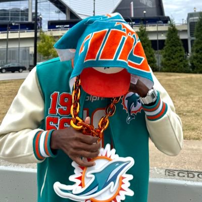 ShoeGameLOCO's profile picture. Sneakers | #GoFins | #HeatNation | Mark 11:24