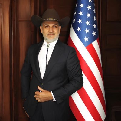 EmadBallack's profile picture. 🇺🇸 Commercial Diplomat| Serial entrepreneur| TEDx Speaker| CEO #zibox & 🇺🇦 freedom advocate.