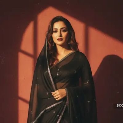 rekha_lunia's profile picture. follow me follow back 💯💯😊😊😁🔙