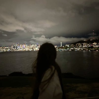 ll0llii's profile picture. اللهم أجعل أبي لمحتي الأولى في الجنة ❤️