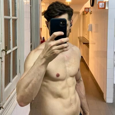 RafaAleR's profile picture. 