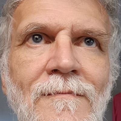 BojanRegouc's profile picture. Deželo našo živi Bog.
Brate vse,
kar nas je,
sinov slovenske matere!