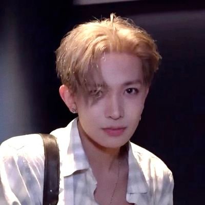 evieseung's profile picture. 