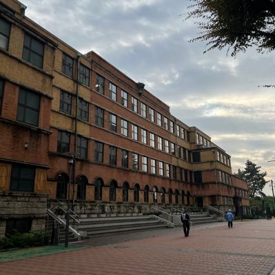 knpEteMYn727710's profile picture. R8上智経済経営編入