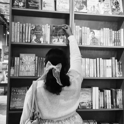 Winibarnes's profile picture. So high school