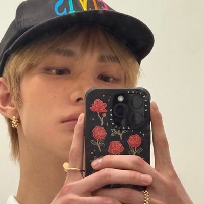 hyunlixas's profile picture. jisungas namorem cmg pfv
