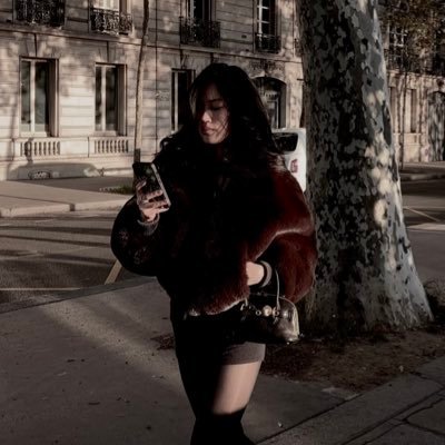 duhmoni's profile picture. The only way out is through.