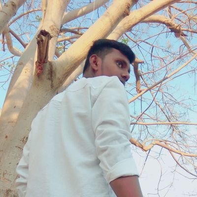 ThalaVi65540920's profile picture. 🔱My Inspiration Ak,Now TN-POLICE 👮🏻‍♂️
 வெட்டி பொதைச்ச இந்த பூமிய; எட்டிப் பார்க்க வரும் சூரிய.