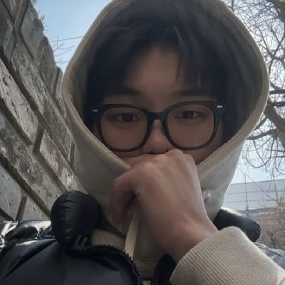 rrarasativerse's profile picture. isinya belajar n ngeluh #studytwt