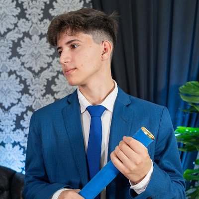 gustav_designer's profile picture. ⚡️Impact Designer | Social Media | Meta Ads

📢 30+ feeds revamped with strategic visuals

🏆 Ready to take your brand to the next level.