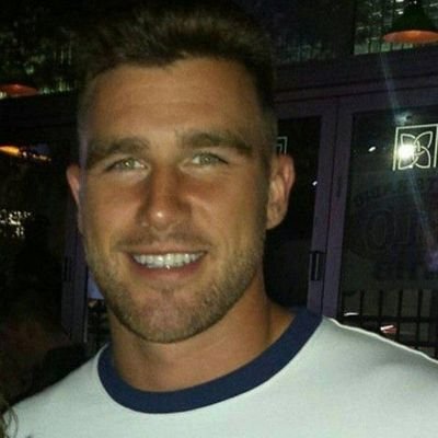 enchantedbyhiml's profile picture. aí sla oq tô fazendo da vida aqui