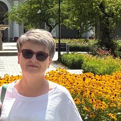 Marzann91786483's profile picture. Chcę demokratycznej Polski, wolnej i tolerancyjnej szkoły, rozdziału kościoła od państwa, nie chcę być nazywana idiotką, ułomną, nierozsądną, chamską hołotą.