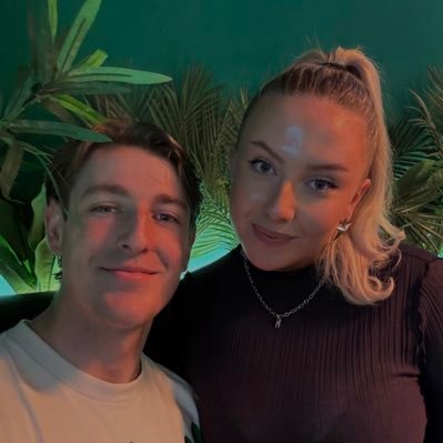 sazzeroni's profile picture. she/her