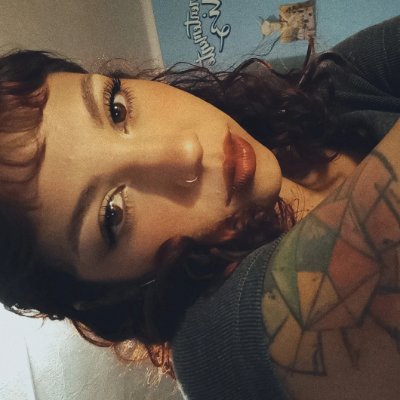 micaarozas_'s profile picture. mucho ruido y pocas nueces