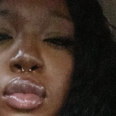 kissmeharda's profile picture. 